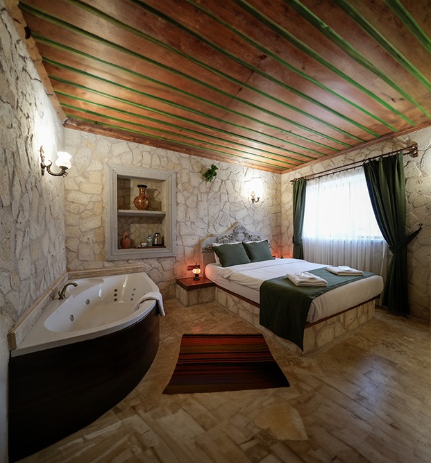 101 Merlot room with jacuzzi
