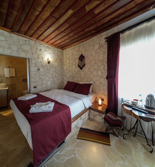 102 Sugraone room with jacuzzi